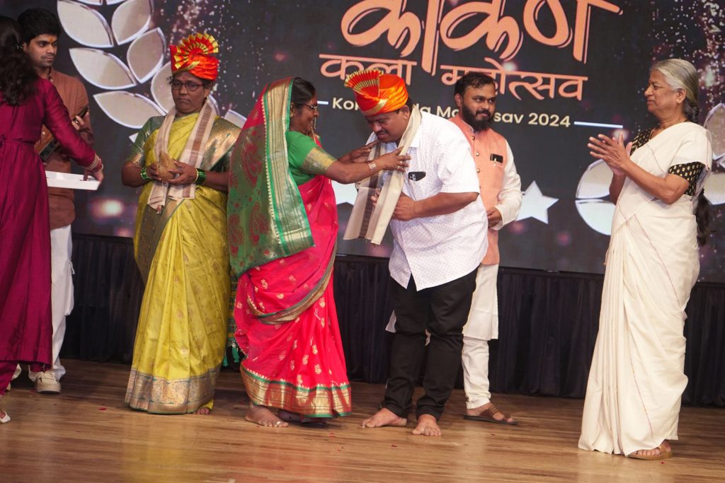 Aadharsh Gav Award